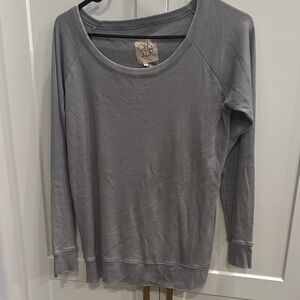 Gray Long Sleeve Thermal Top Medium